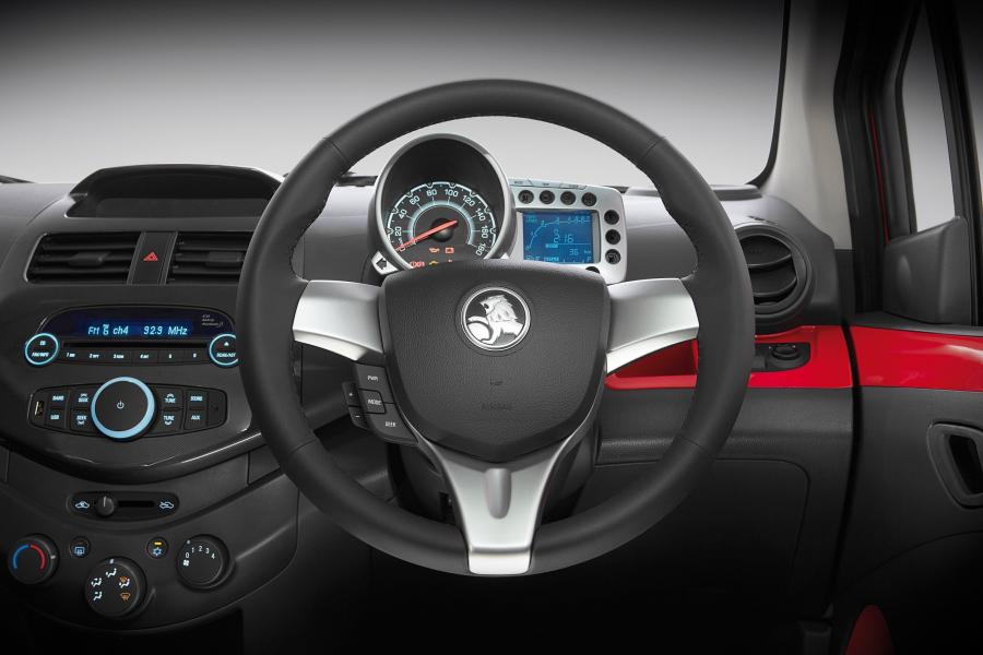  Holden Barina Spark CDX 2011 года  (фото 2 из 2)
